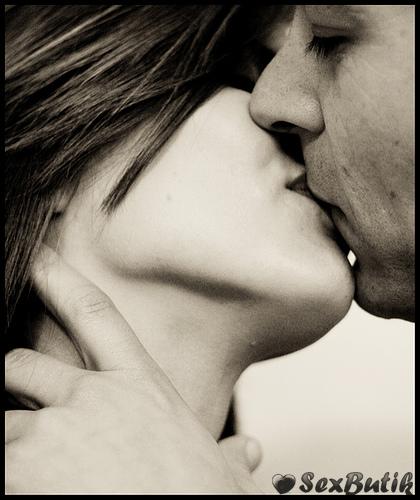 14 уроков для страстного поцелуя