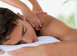 Как делать эротический массаж?