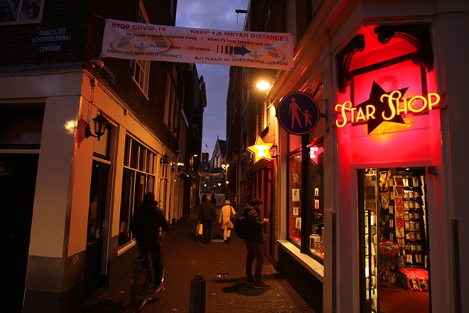 Мэр Амстердама нашла замену «кварталу красных фонарей»